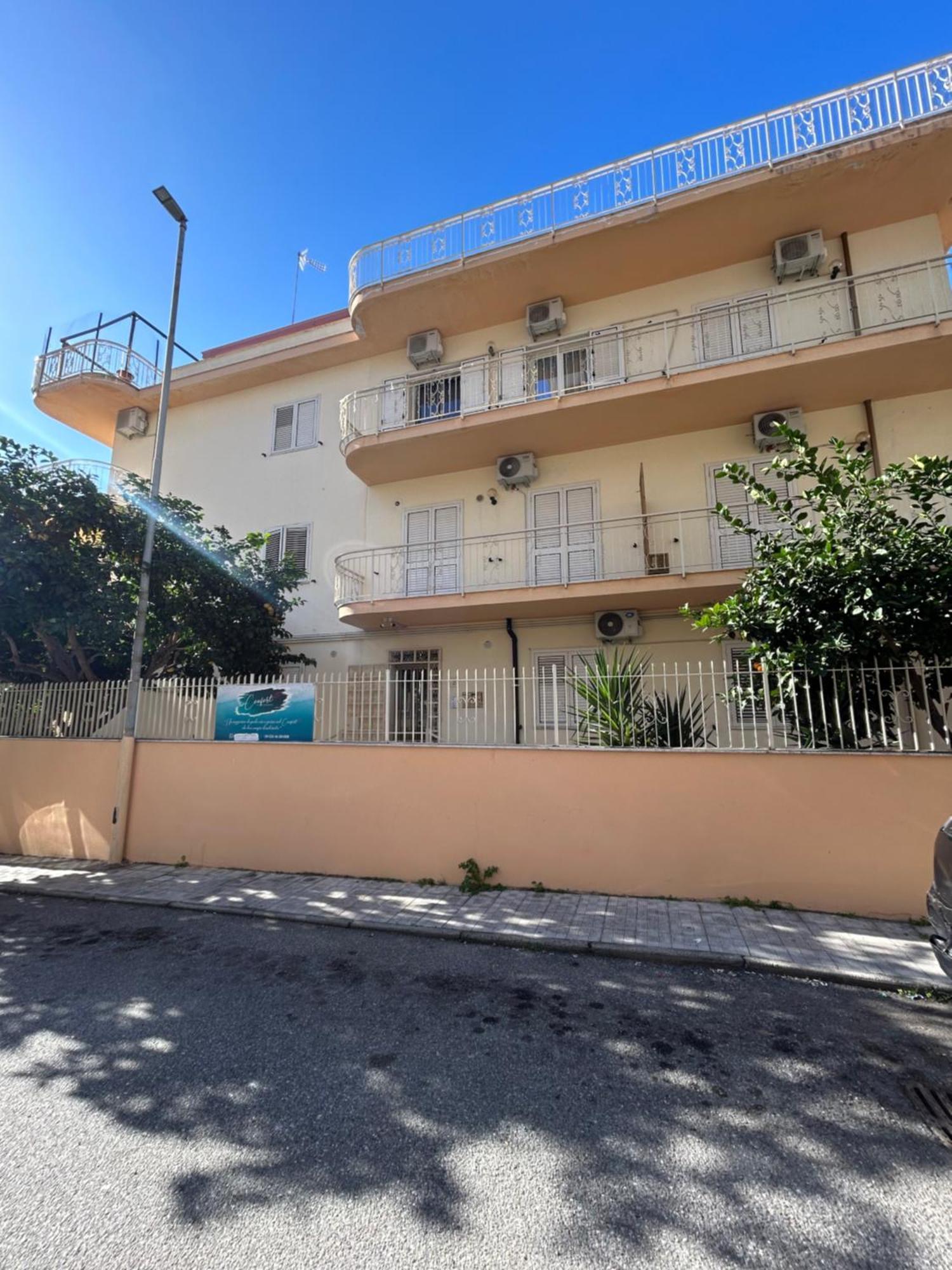 B&B Confort Reggio di Calabria Ngoại thất bức ảnh